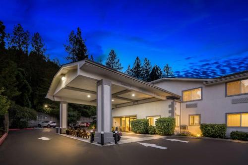 Grants Pass Hotel | Best Western Inn at the Rogue