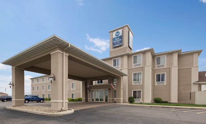 South Beloit Hotel | Best Western Legacy Inn & Suites Beloit/South Beloit