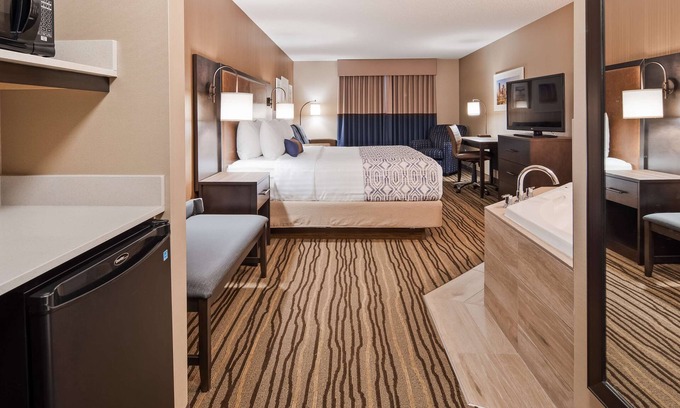 Southwest Calgary Hotel | Best Western Plus Calgary Centre Inn
