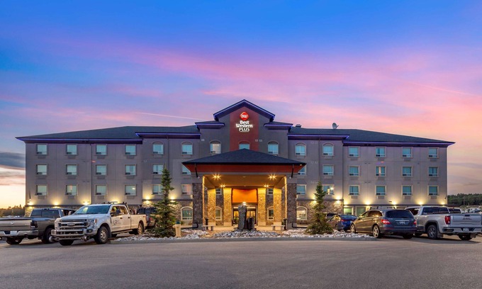 Drayton Valley Hotel | Best Western Plus Drayton Valley All Suites