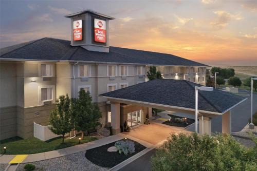 Altvan Hotel | Best Western Plus Frontier Inn