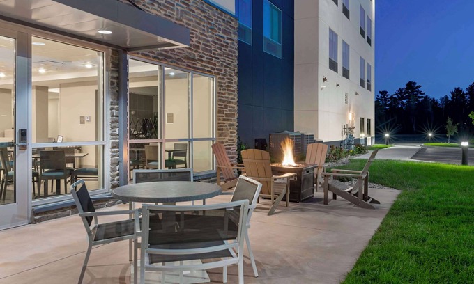 Grand Rapids Hotel | Best Western Plus Grand Rapids MN