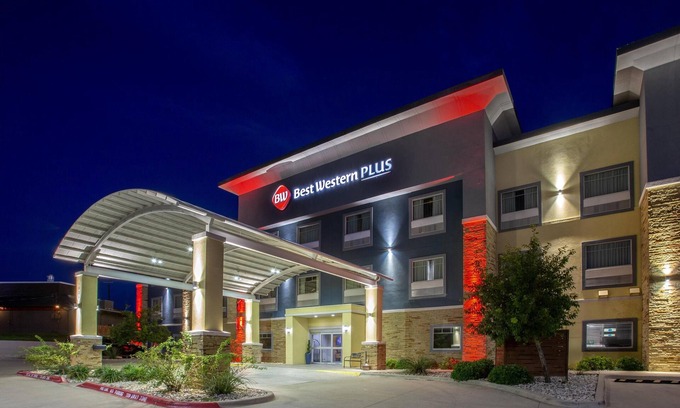 Lampasas Hotel | Best Western Plus Lampasas Inn & Suites