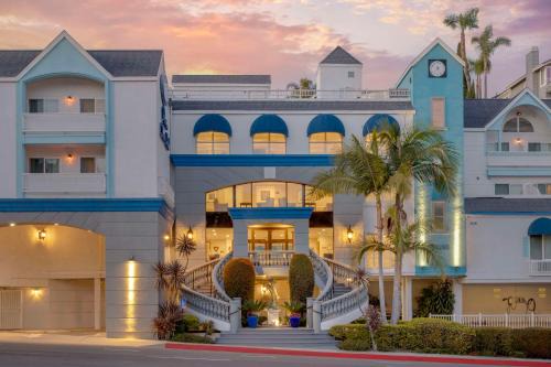Lantern District Hotel | Best Western Plus Marina Shores Hotel