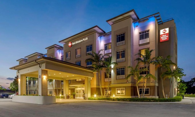Miami Springs Hotel | Best Western Plus Miami Airport North Hotel & Suites