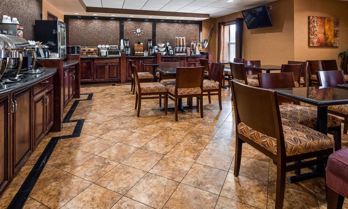 Salina Hotel | Best Western Plus Midwest Inn & Suites