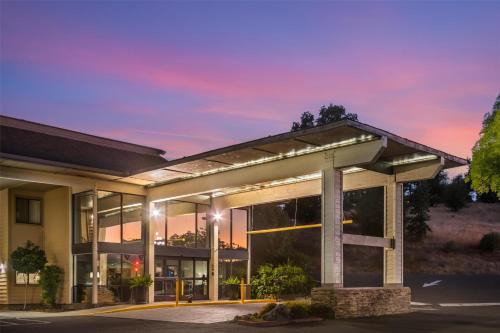 Sonora Hotel | Best Western Plus Sonora Oaks Hotel and Conference Center