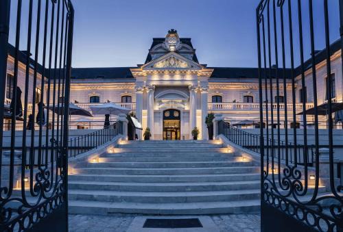 Loches Hotel | Best Western Premier Hotel de la Cite Royale