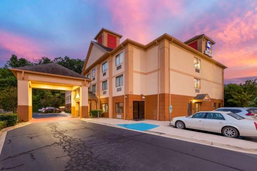 Normandy Shores Hotel | Best Western Seneca-Clemson