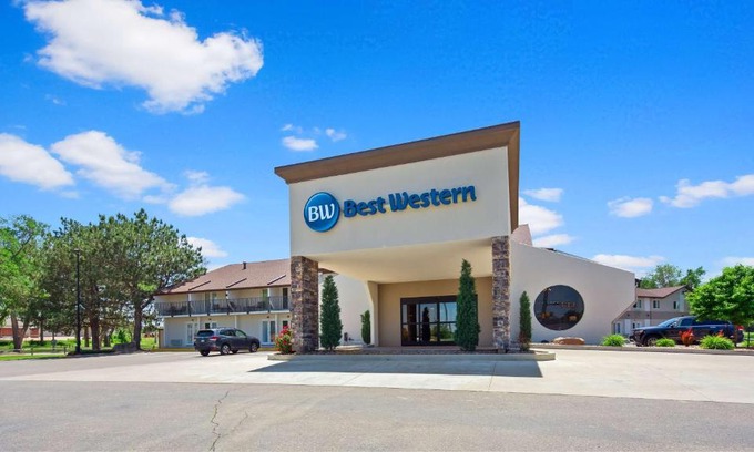 Sterling Hotel | Best Western Sundowner