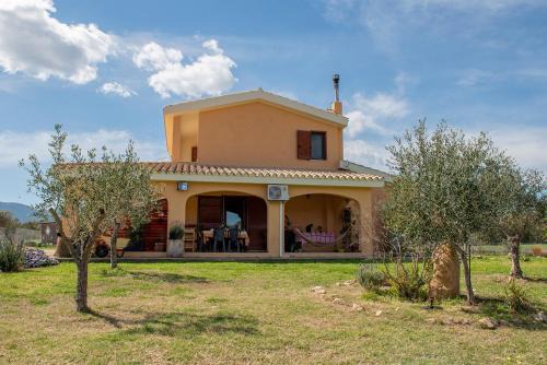 Castiadas House | Beth la Casa della Luna