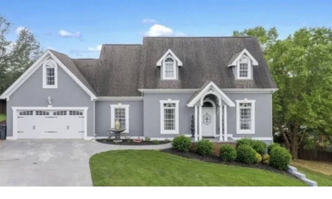 Cleveland House | Bethel house: Spacious home centrally located to Lee, mountains & Chattanooga