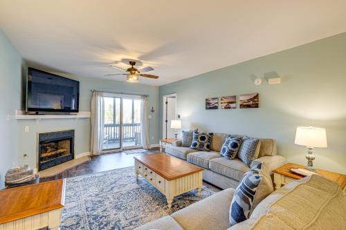 Huddleston Apartment | Better Lake Than Never Huddleston Condo