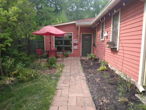 Nashville Bed & Breakfast | Betty Lous Garden