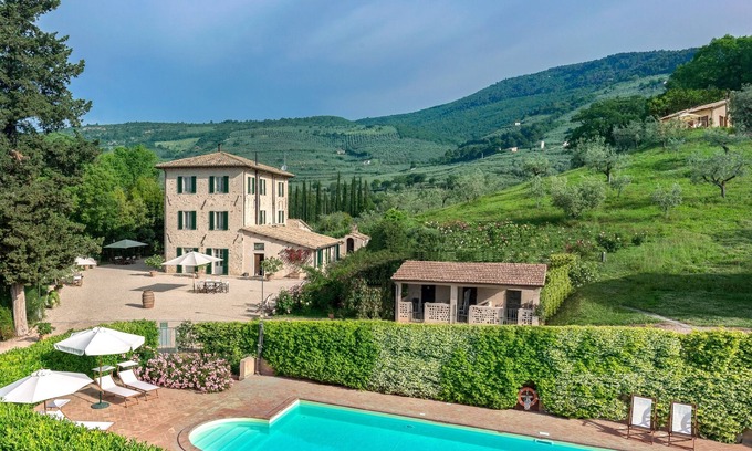 Spello Cottage | Between art and nature farm in Umbria Green Heart of Italy