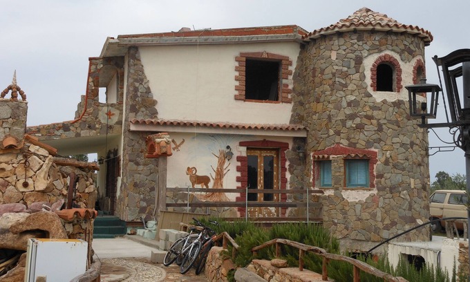Posada House | between art and nature .