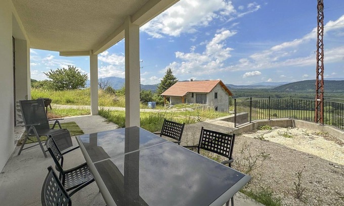 Chindrieux House | BETWEEN LAKE AND MOUNTAINS - B