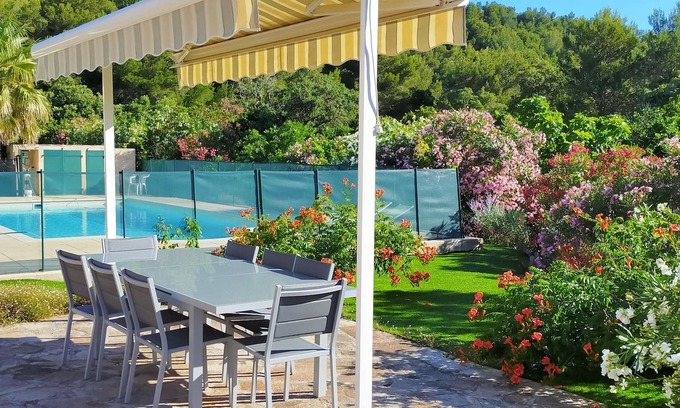 Cap Benat House | Between sea and forest, one of the most peaceful corners of the Var coastline
