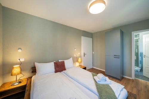 Central Interlaken Apartment | BetweenLakes Studio 1st floor east
