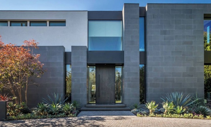 The Flats House | Beverly Hills Ultramodern Mansion