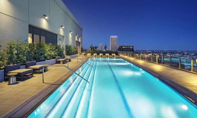 Carthay Circle Apartment | Beverly Hills – Ultra-Luxury with Stunning Views