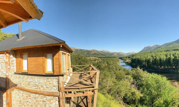 Meliquina Cabin | BH-Meliquina, Colgantes al Río
