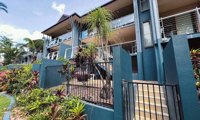 Mission Beach Apartment | BHA 4- Beachfront Bliss !