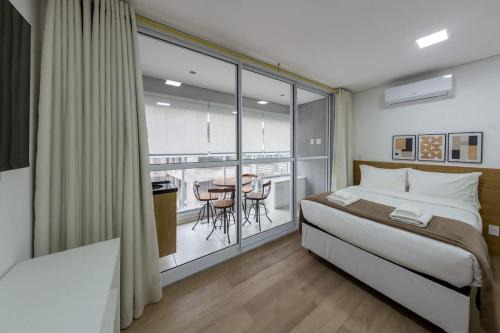 Vila Clementino Apartment | BHomy Op art