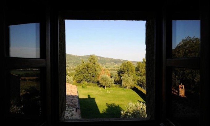 Passignano sul Trasimeno Apartment | Biancolilla Two-Bedroom Apartment for 4 people - second floor with stairs