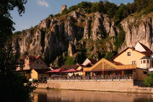 Essing Hotel | Bierhotel - Hotel & Brauereigasthof Schneider