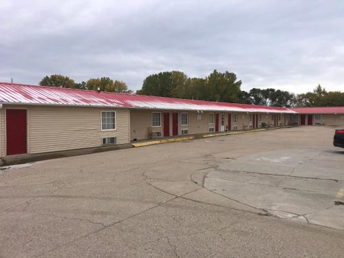Broken Bow Hotel | BIG 12 MOTEL