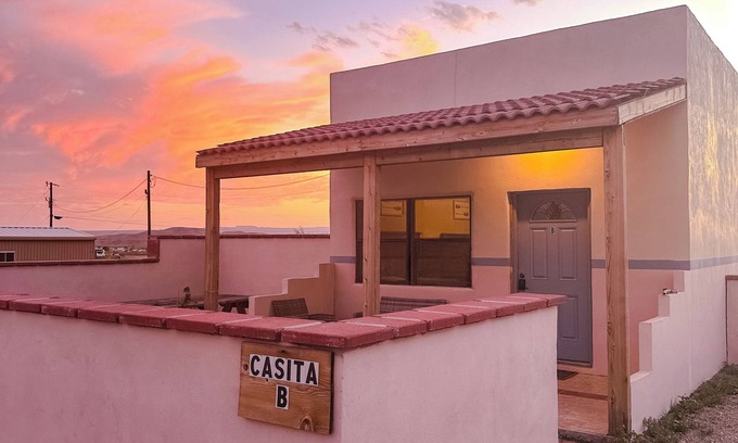 Study Butte-Terlingua House | Big Bend Bungalow B