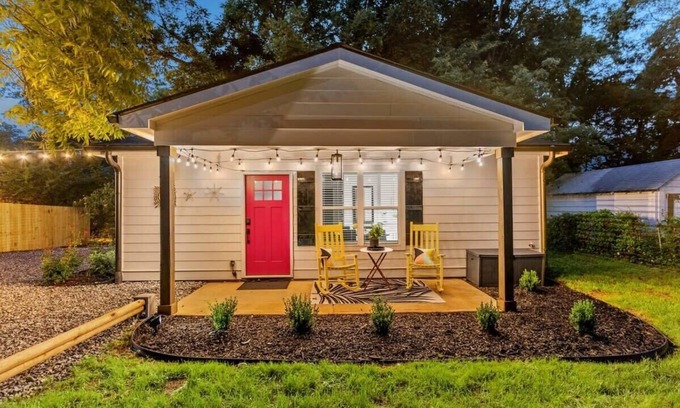 East Side House | Big City Casita | Bright & Airy in Hip ATL Area