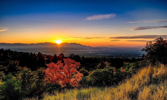Cottonwood Heights House | Big Cottonwood Mtn Location! Billiards * Ping Pong * Park * Tennis
