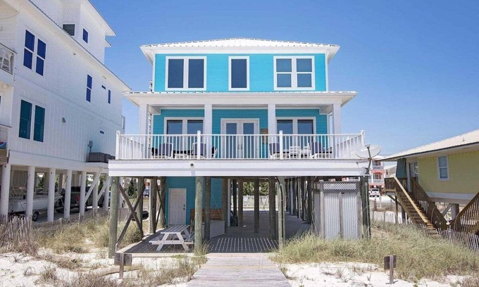 Gulf Shores House | Big Easy 6 bedroom Beachfront House Gulf Shores Sleeps 18 by Prickett Properties