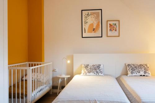 Laar Apartment | Big flat with fresh renovation, free parking, SonyPS, Netflix