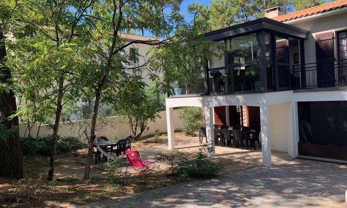 La Tranche-sur-Mer House | Big House 10/13 persons *3 keys 150 meters from the beach