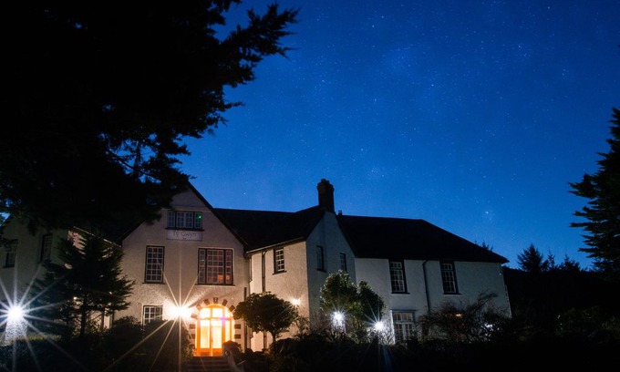 Llwyngwril House | Big House by the Sea