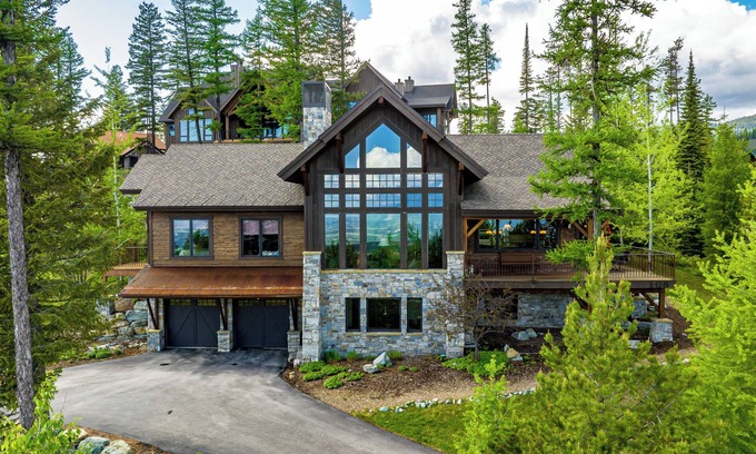 Whitefish House | Big Mountain Beauty