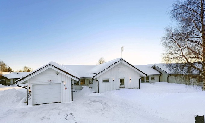 Boden House | Big premium 8BR villa near H2