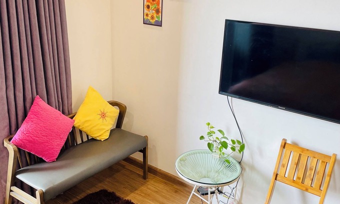 Thuy Khue Apartment | Big promotion Beautiful 5* Studio Vinhomes Green Bay