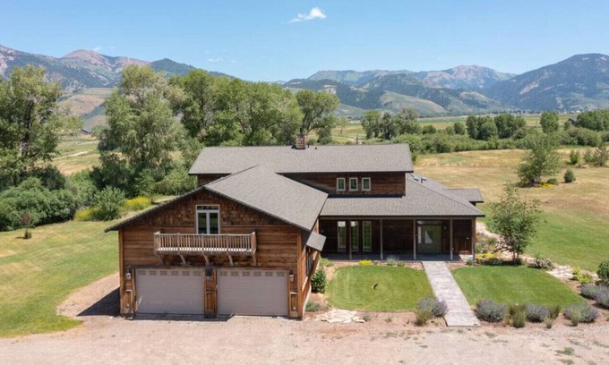 Afton Cabin | Big Ridge Meadows Cabin - creek on property!