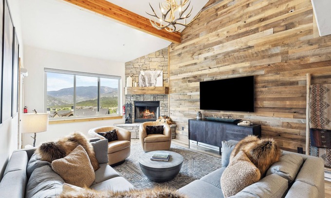 Big Sky House | Big Sky Base-Inn | Big Sky Town Center