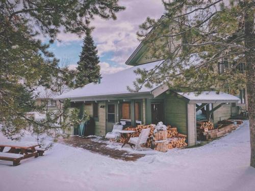 Big Sky Meadow Village House | Big Sky Bungalow