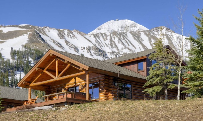 Big Sky Cabin | Big Sky Vacation Rentals: Cowboy Heaven Cabin 13 Bandit