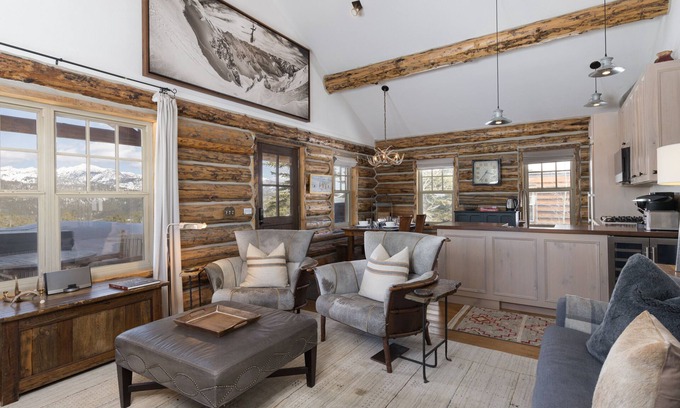 Big Sky Cabin | Big Sky Vacation Rentals: CH Cabin 11 Derringer