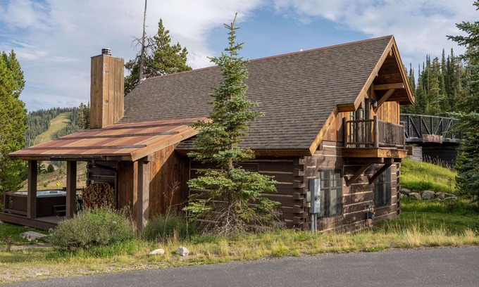 Powder Ridge Cabin | Big Sky Vacation Rentals: PR Manitou 19