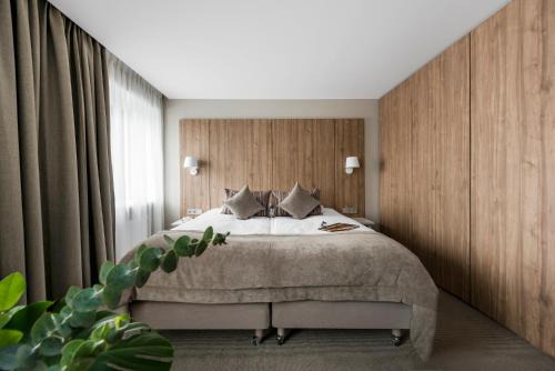 Ukmerge Hotel | Big Stone