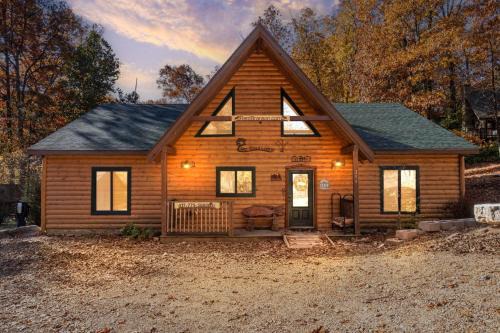 Branson Cedars House | Big Trout Lodge w/ Hot Tub and Game room Loft