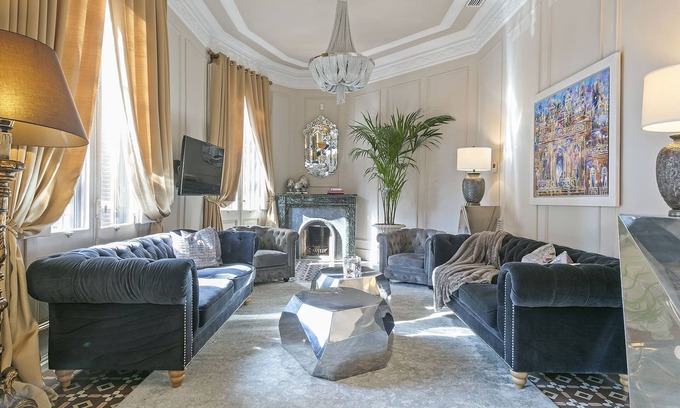 L'Antiga Esquerra de l'Eixample Apartment | Biggest luxury apartment Eixample, next to Casa Batlló